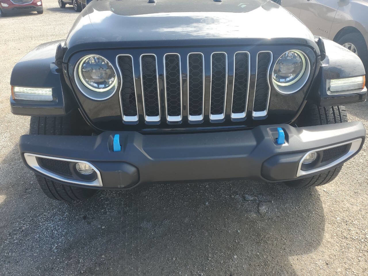 Used 2023 Jeep Wrangler Unlimited Sahara w/ Cold Weather Group AWD/4WD image 2