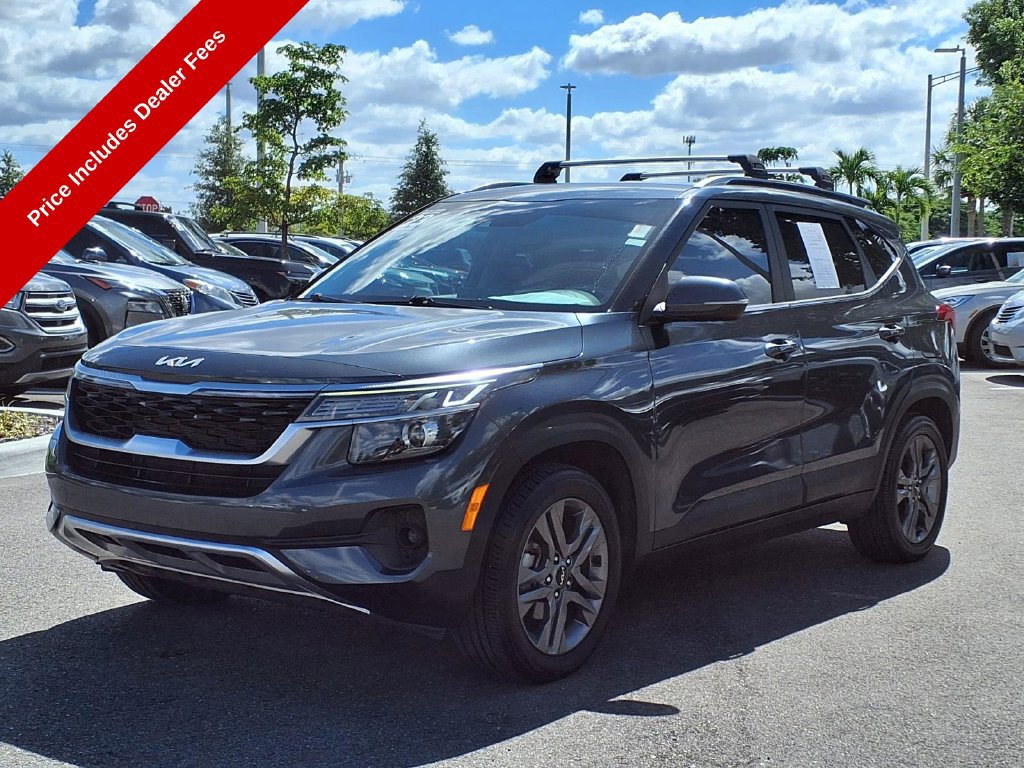 Used 2023 Kia Seltos S FWD image 4
