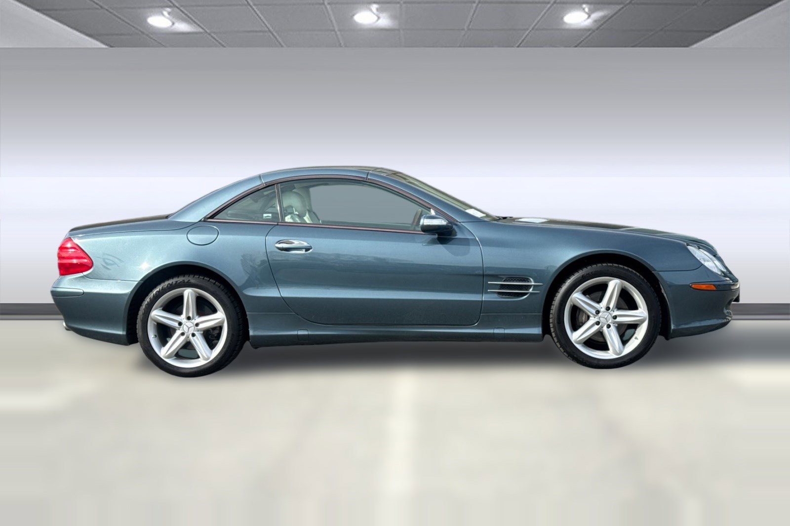 Used 2005 Mercedes-Benz SL 500 image 7