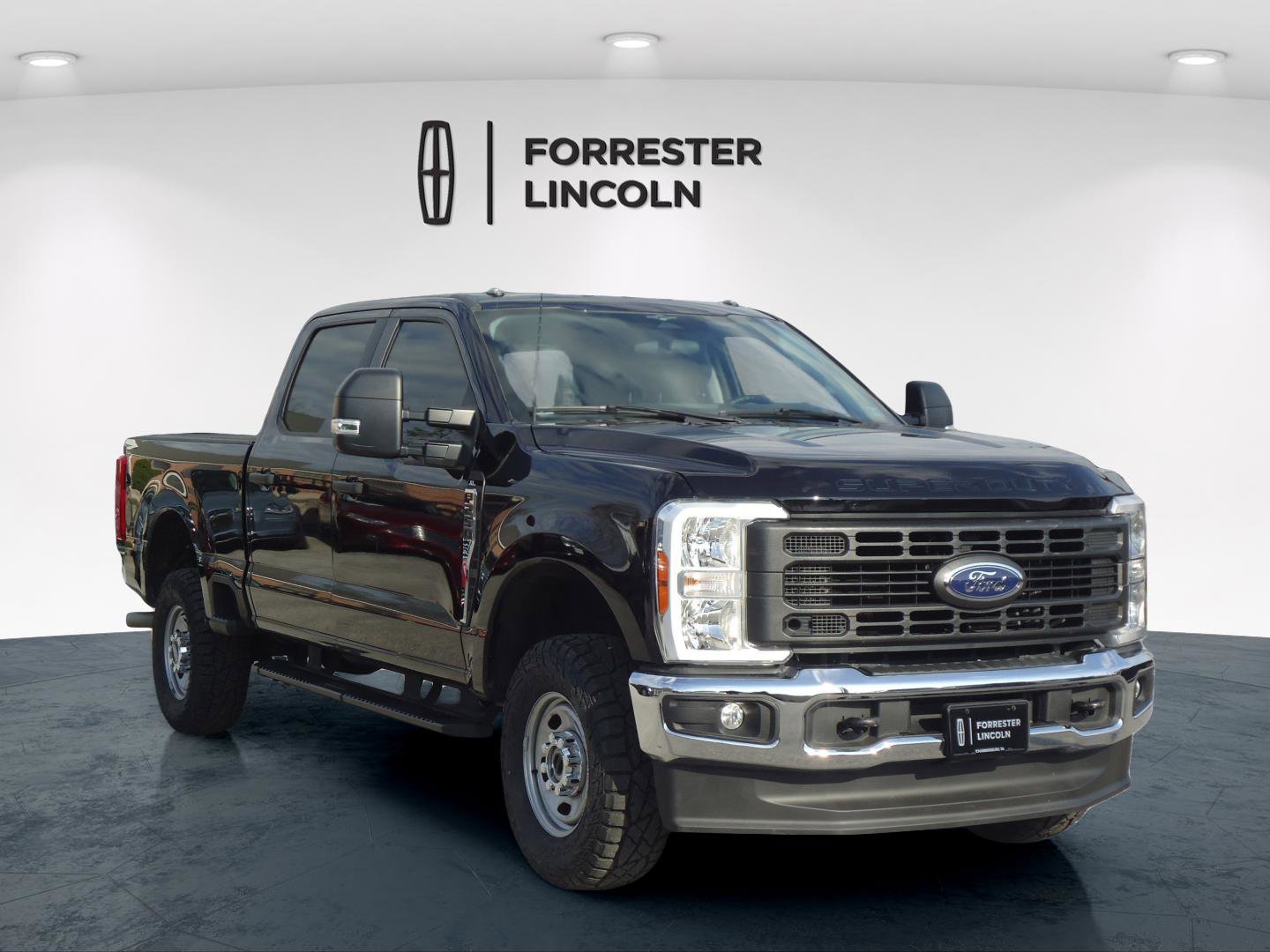 Used 2023 Ford F250 XL w/ XL Off-Road Package image 1
