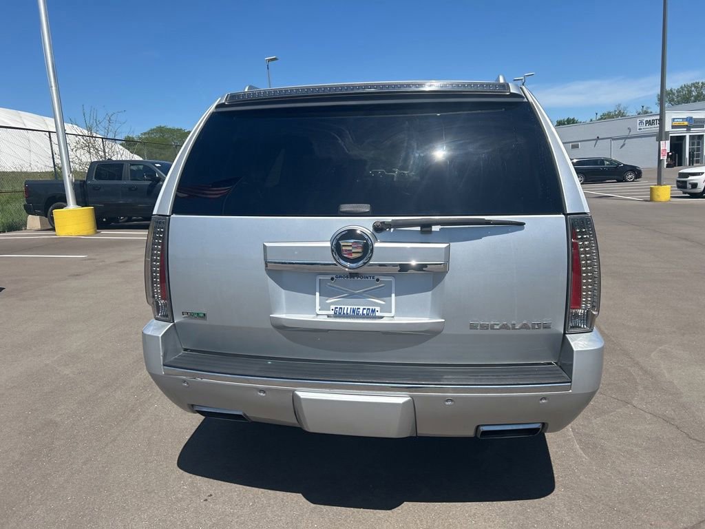 Used 2012 Cadillac Escalade ESV Premium AWD/4WD image 6
