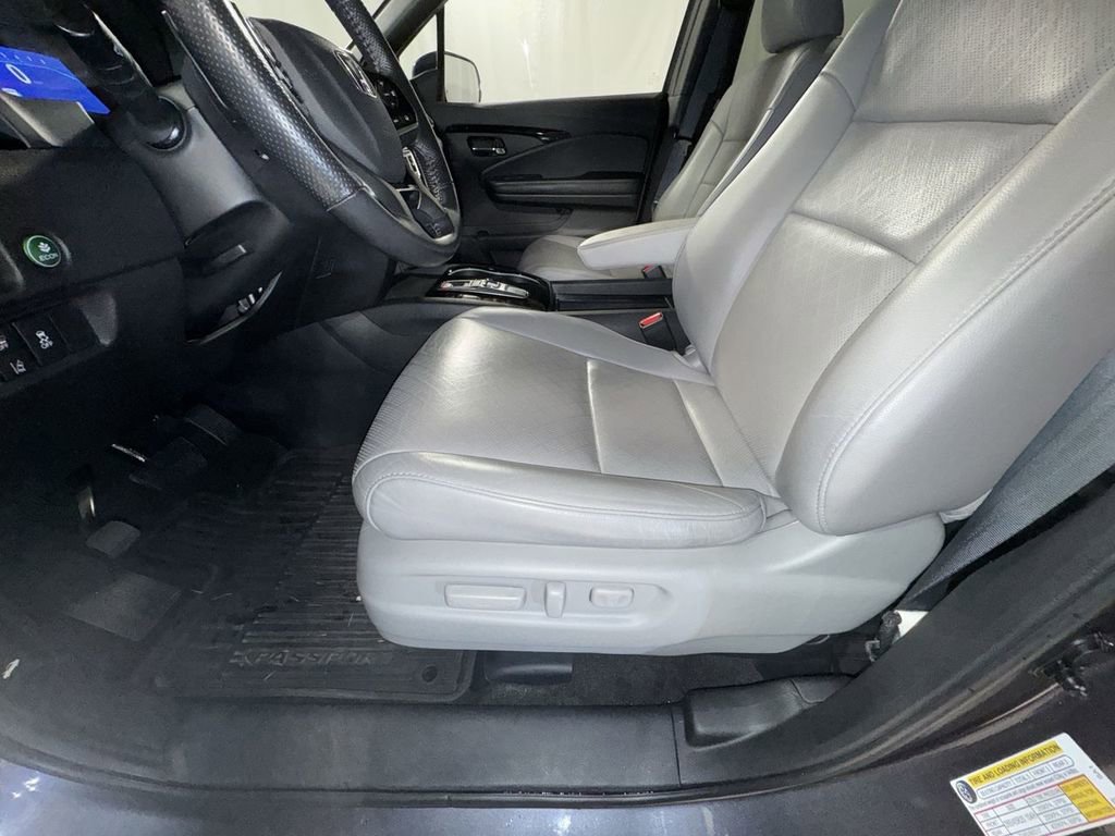 Certified 2019 Honda Passport Touring image 19