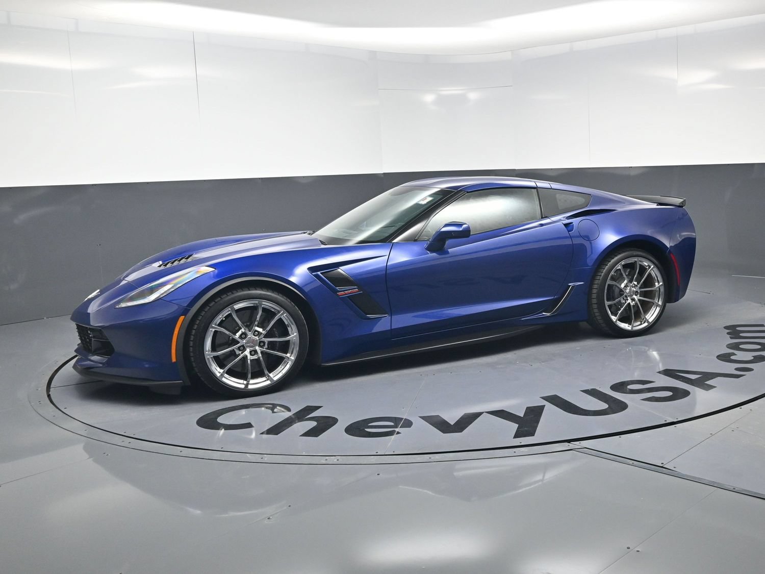 Used 2018 Chevrolet Corvette Grand Sport RWD image 6