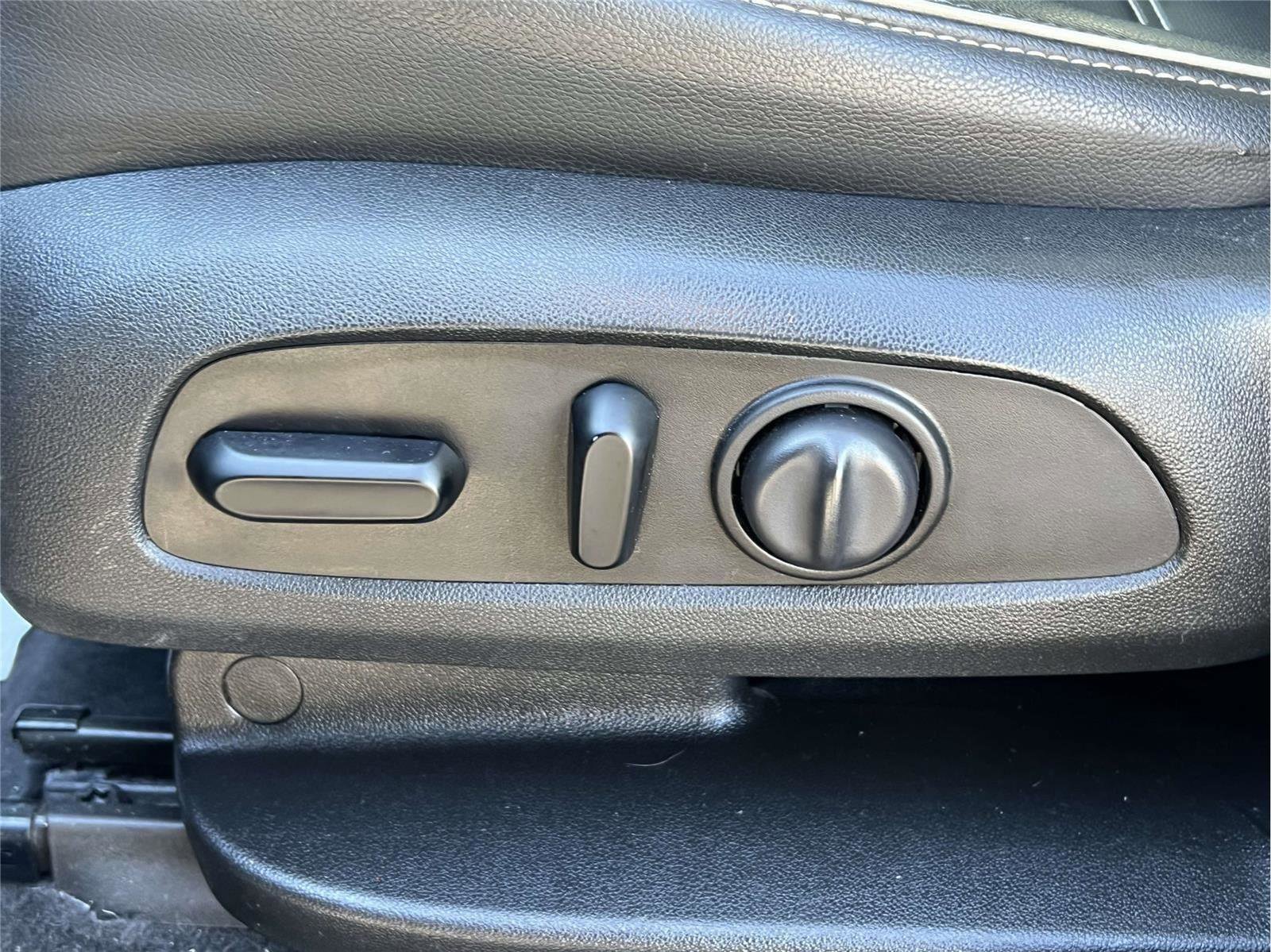 Used 2021 GMC Acadia Denali w/ Denali Ultimate Package image 20