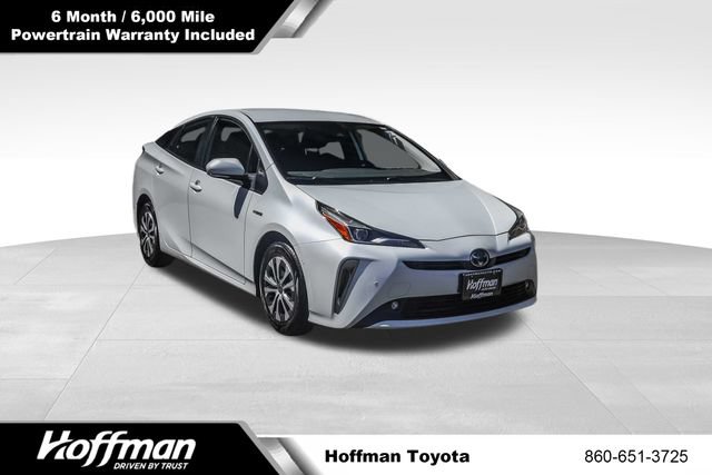 Used 2022 Toyota Prius LE AWD/4WD image 1