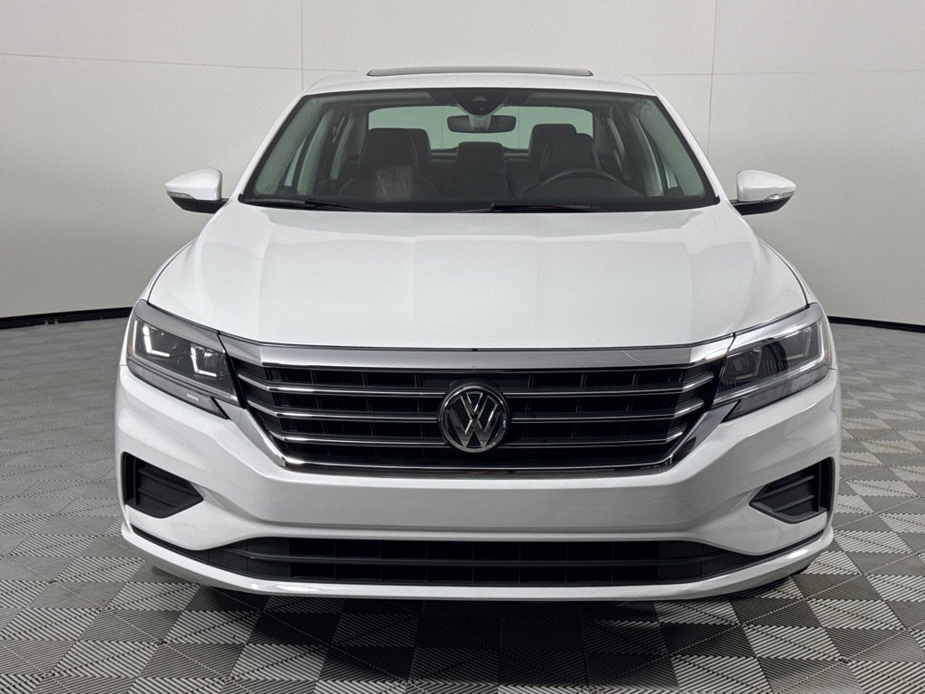 Used 2021 Volkswagen Passat 2.0T SE image 12