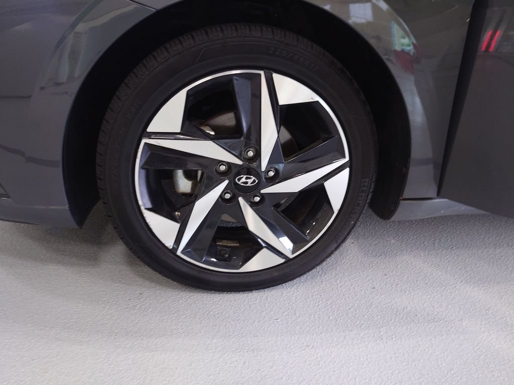 Certified 2023 Hyundai Elantra SEL w/ Convenience Package FWD image 27