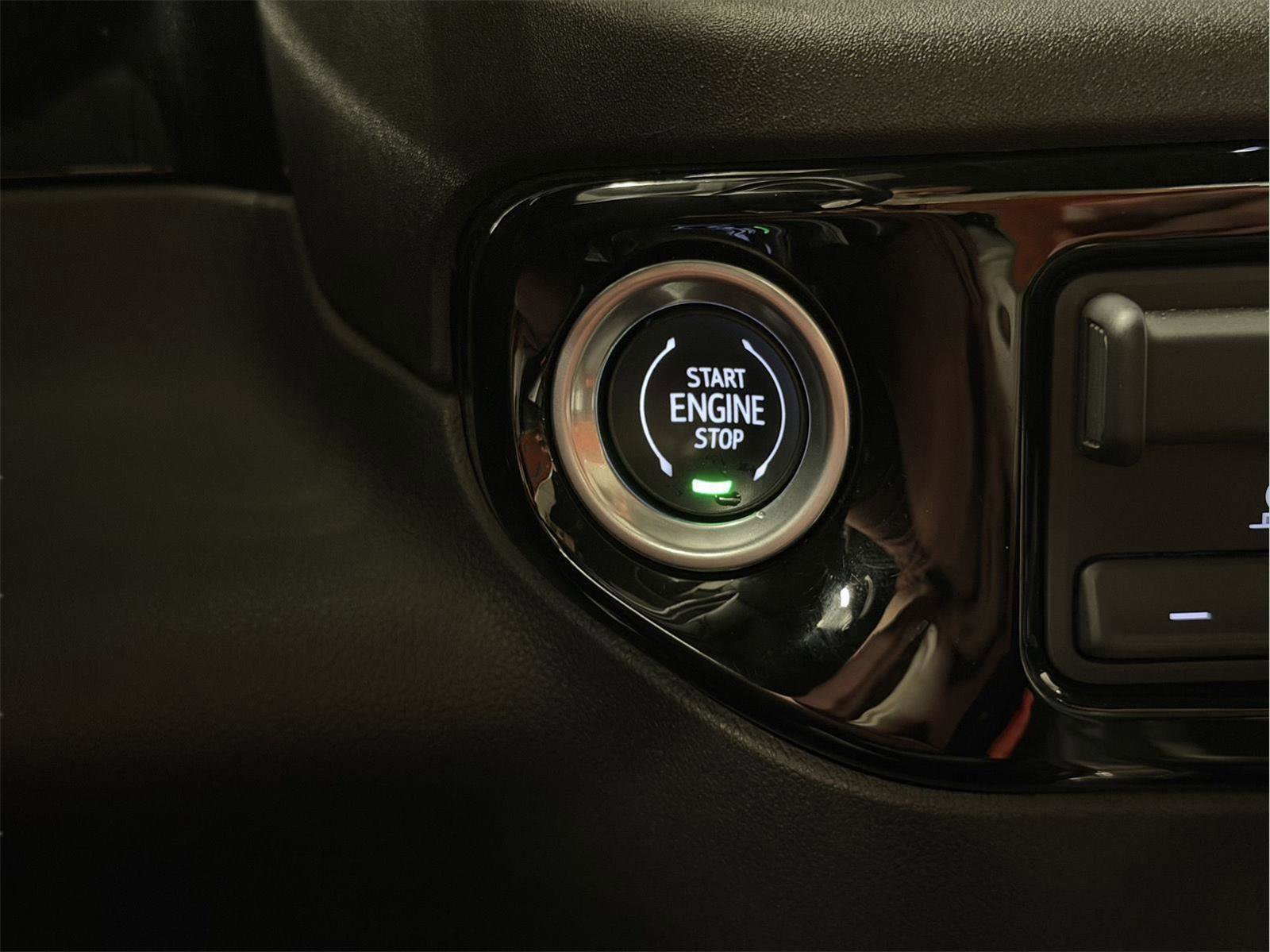 Certified 2024 GMC Sierra 2500 SLT w/ SLT Convenience Package image 19