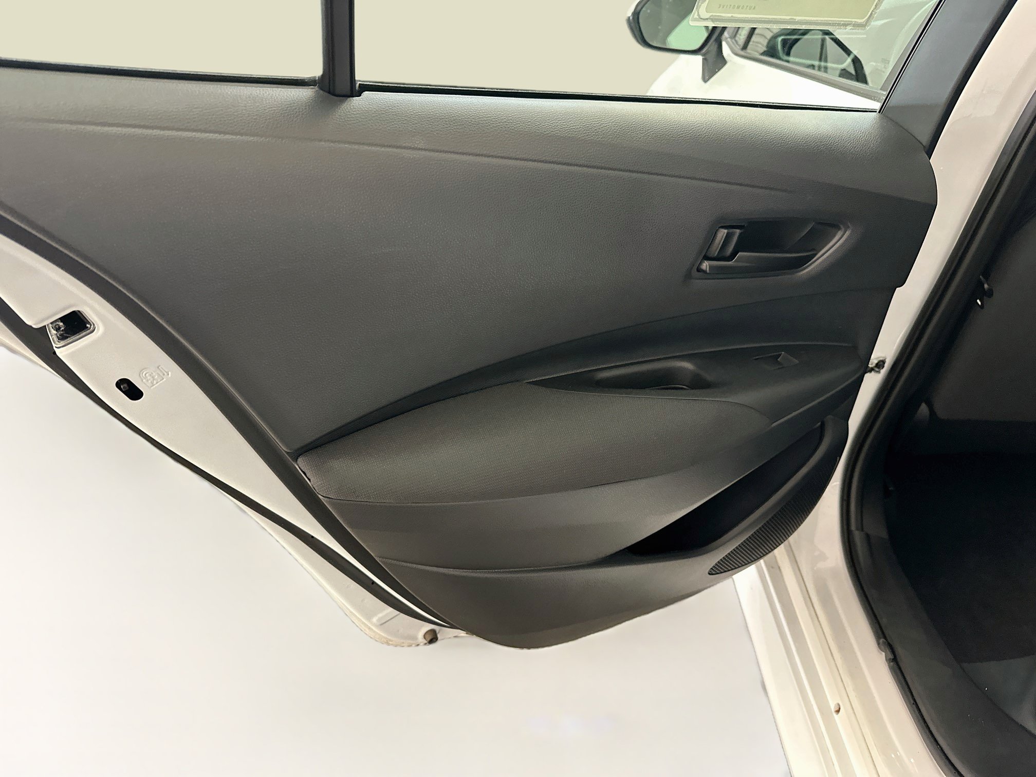 Used 2026 Toyota Corolla LE FWD image 27
