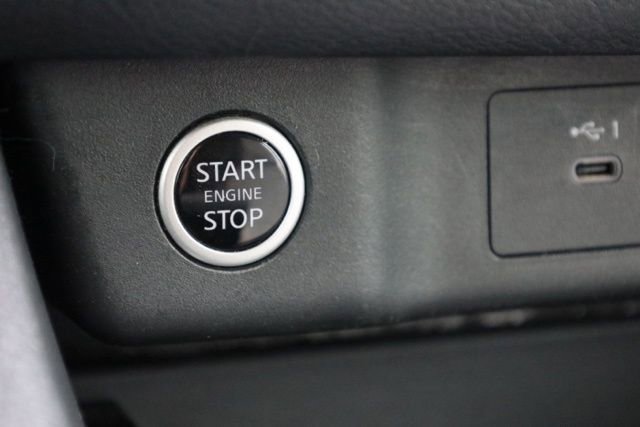 Used 2023 Nissan Rogue SL w/ SL Premium Package image 25