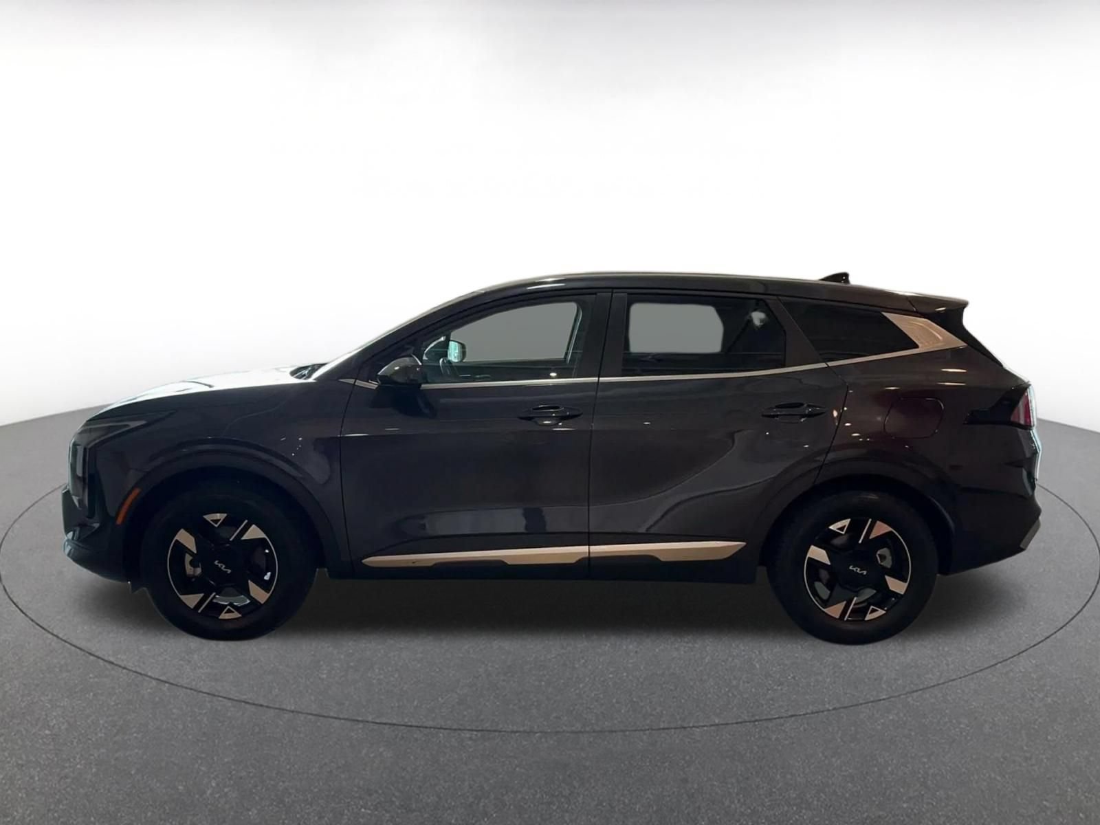 Used 2026 Kia Sportage LX AWD/4WD image 7