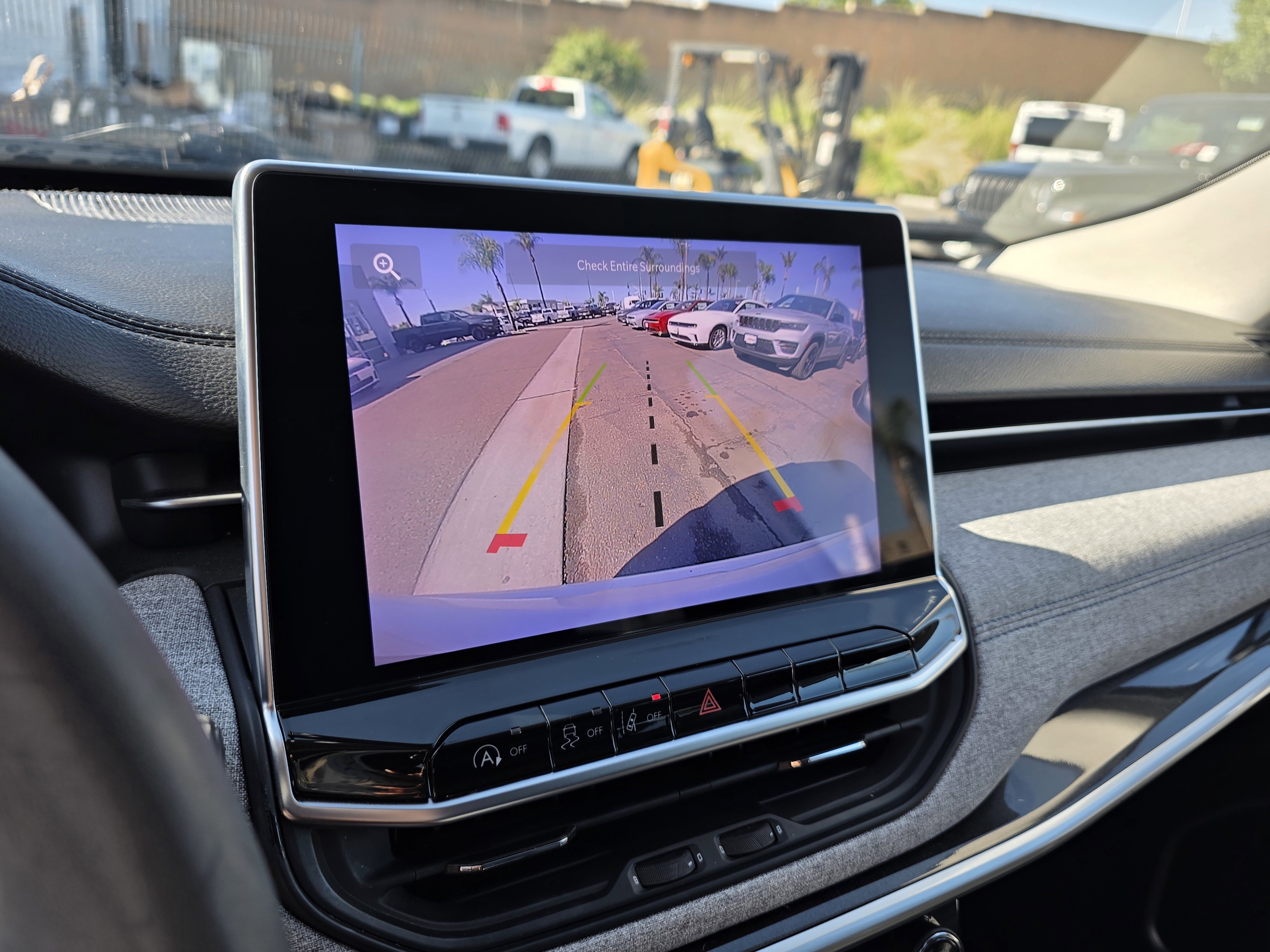 Certified 2022 Jeep Compass Latitude image 17