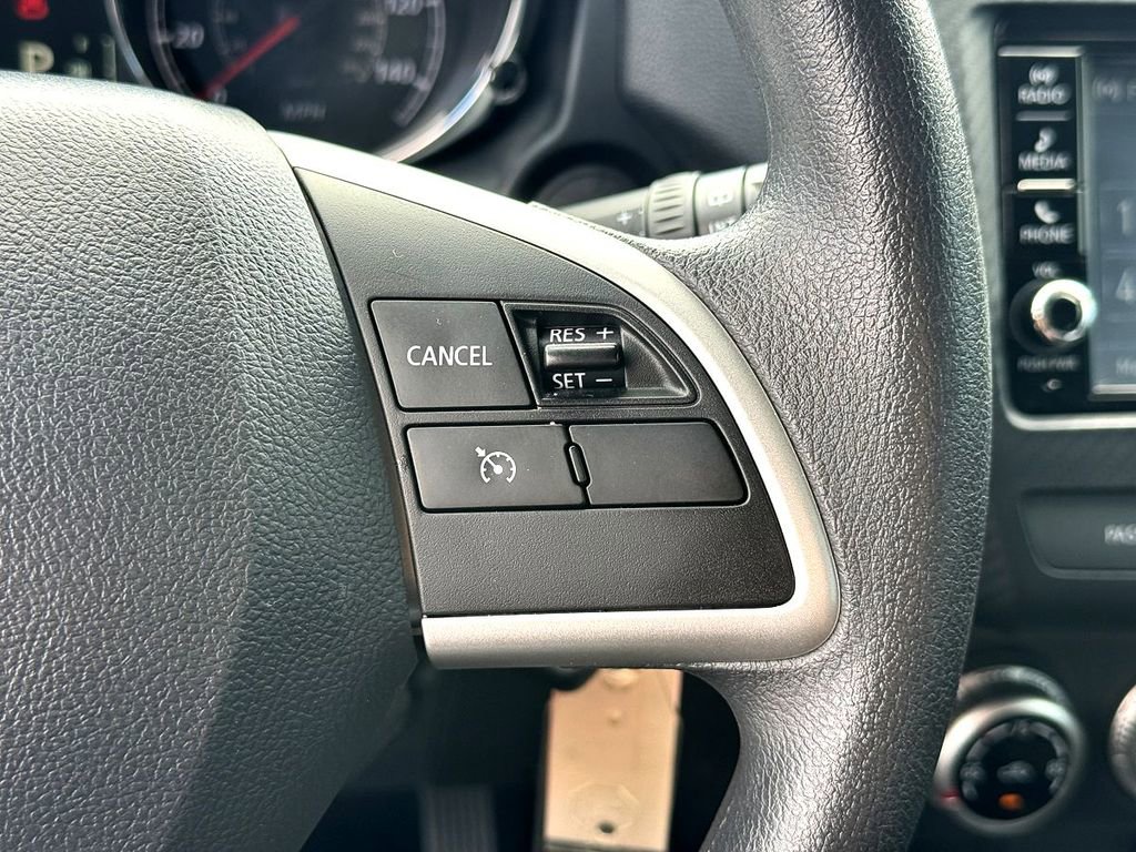 Used 2025 Mitsubishi Outlander Sport ES image 15