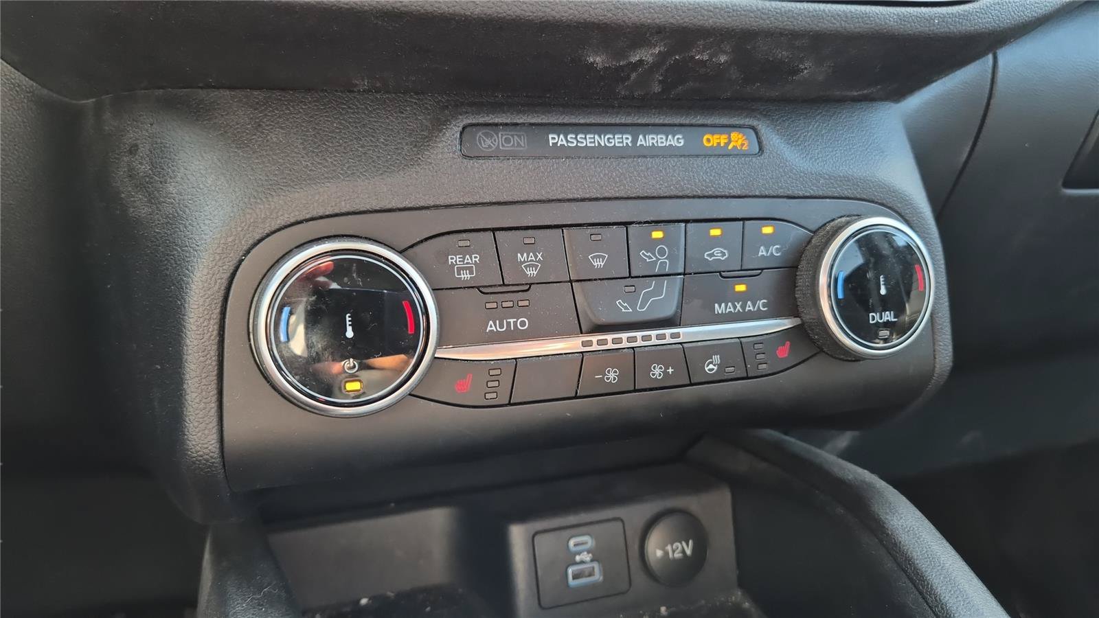 Used 2023 Ford Escape Active w/ Cold Weather Package FWD image 20