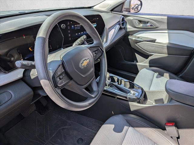 Certified 2025 Chevrolet Trax LT image 9