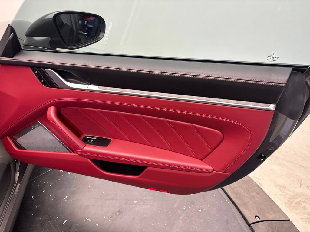 Certified 2022 Porsche 911 Targa 4S AWD/4WD image 18