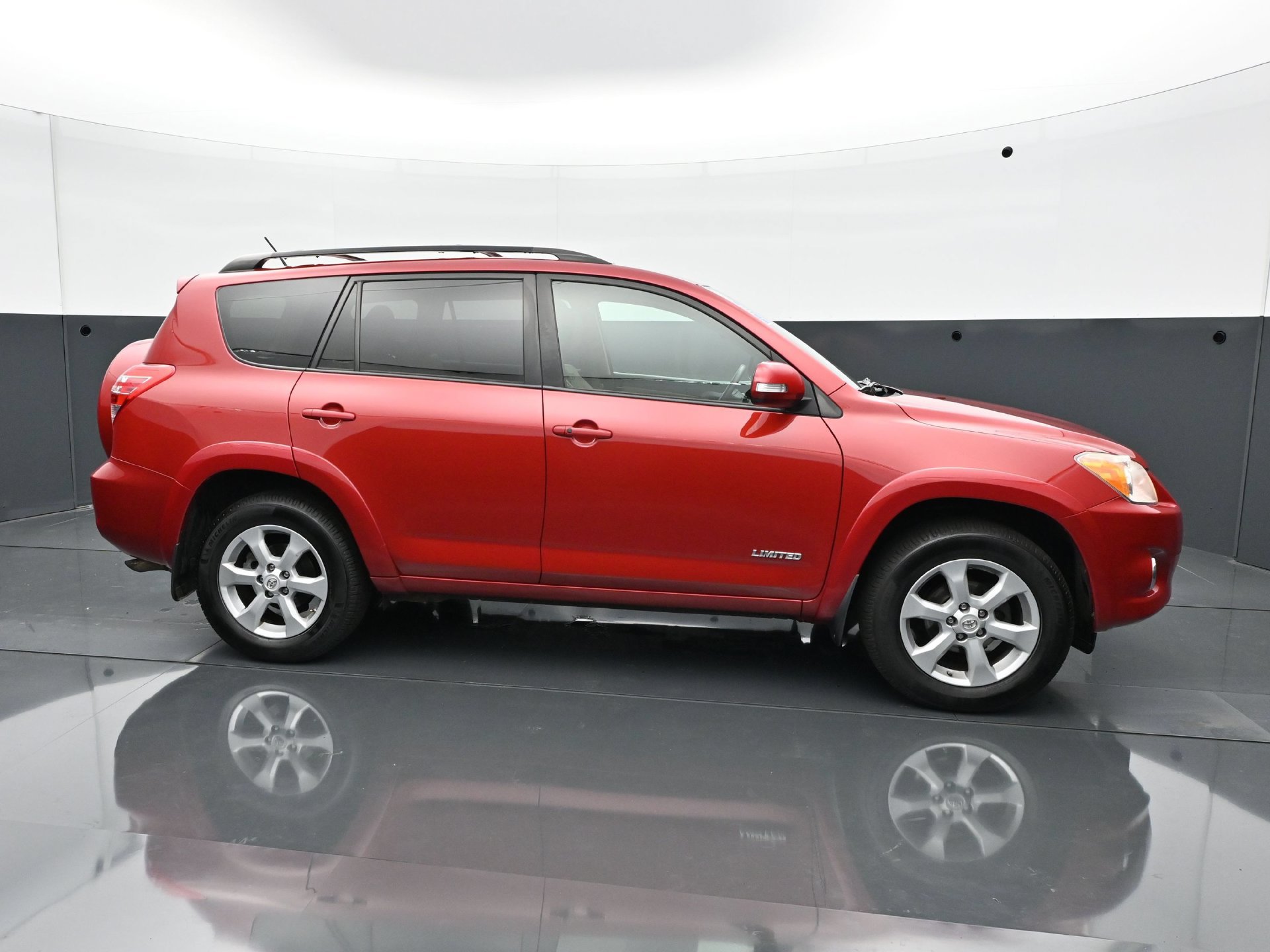 Used 2012 Toyota RAV4 Limited w/ Premium Plus Value Pkg AWD/4WD image 7