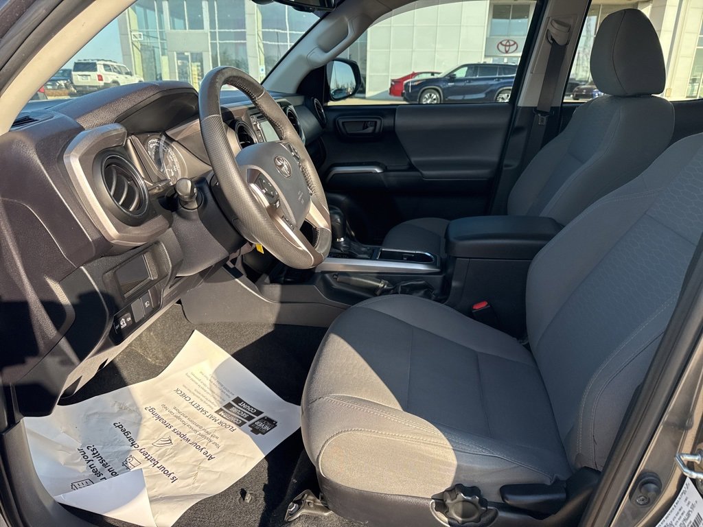 Certified 2019 Toyota Tacoma SR5 image 7