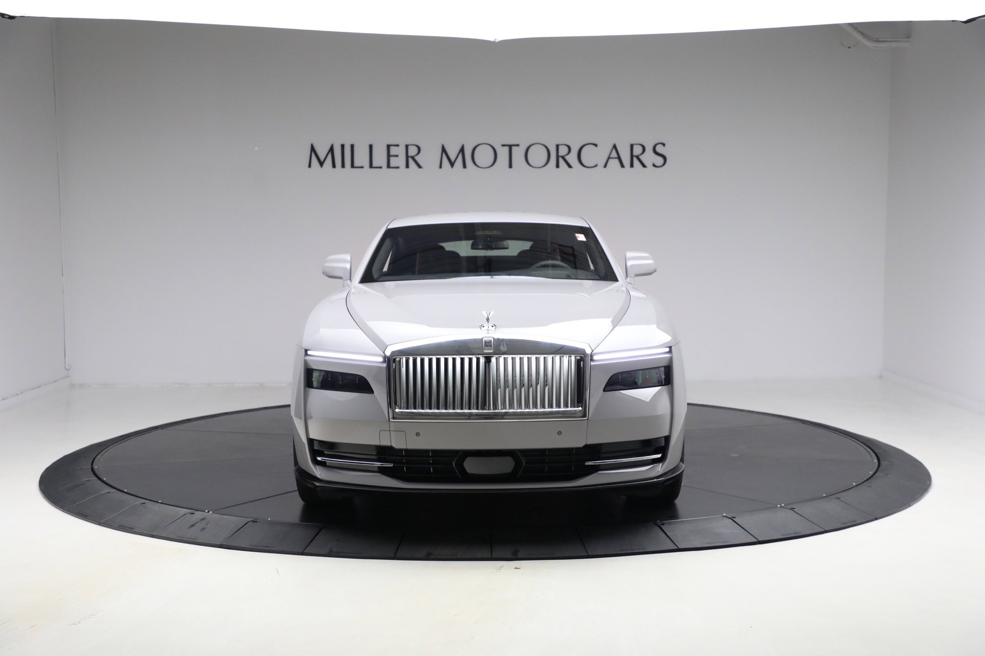 New 2026 Rolls-Royce Spectre image 13