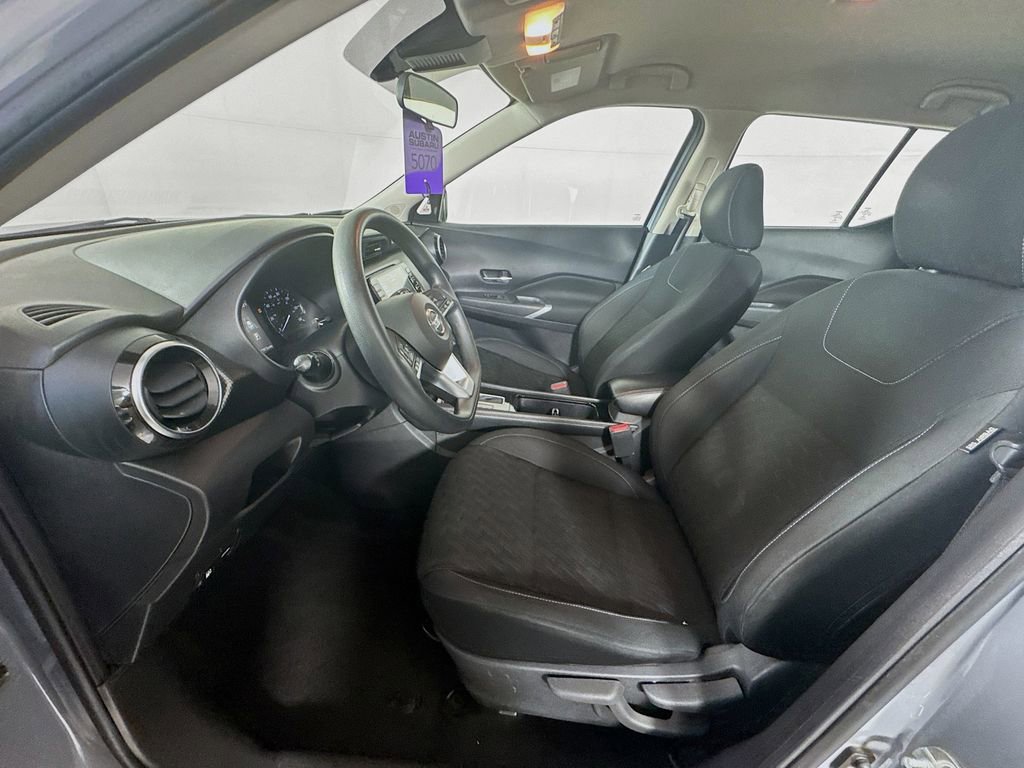 Used 2021 Nissan Kicks SV FWD image 23