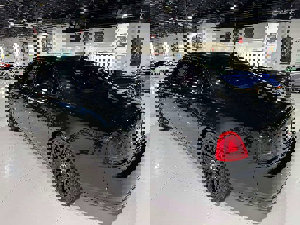 Used 2019 Rolls-Royce Ghost image 5