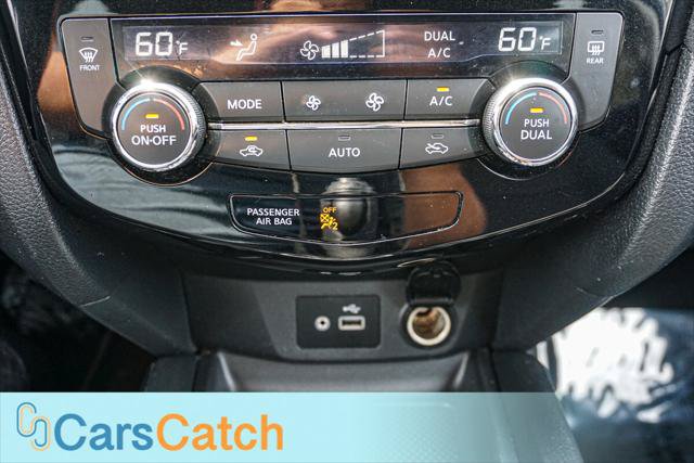 Used 2018 Nissan Rogue SV AWD/4WD image 24