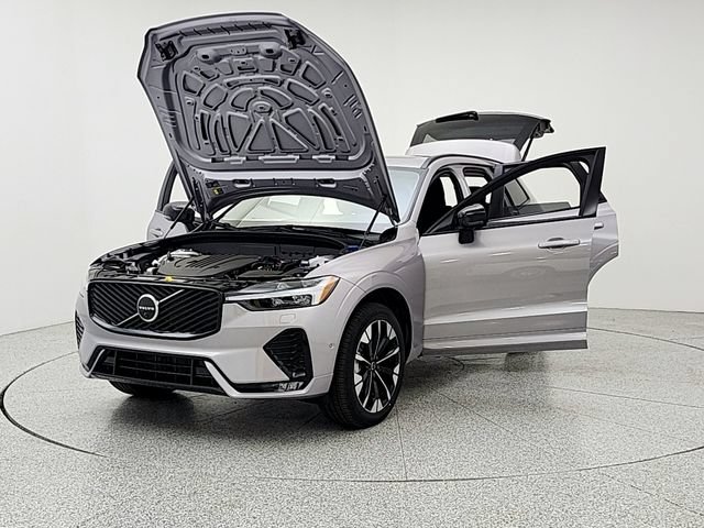 New 2026 Volvo XC60 B5 Plus w/ Protection Package Premier AWD/4WD image 9