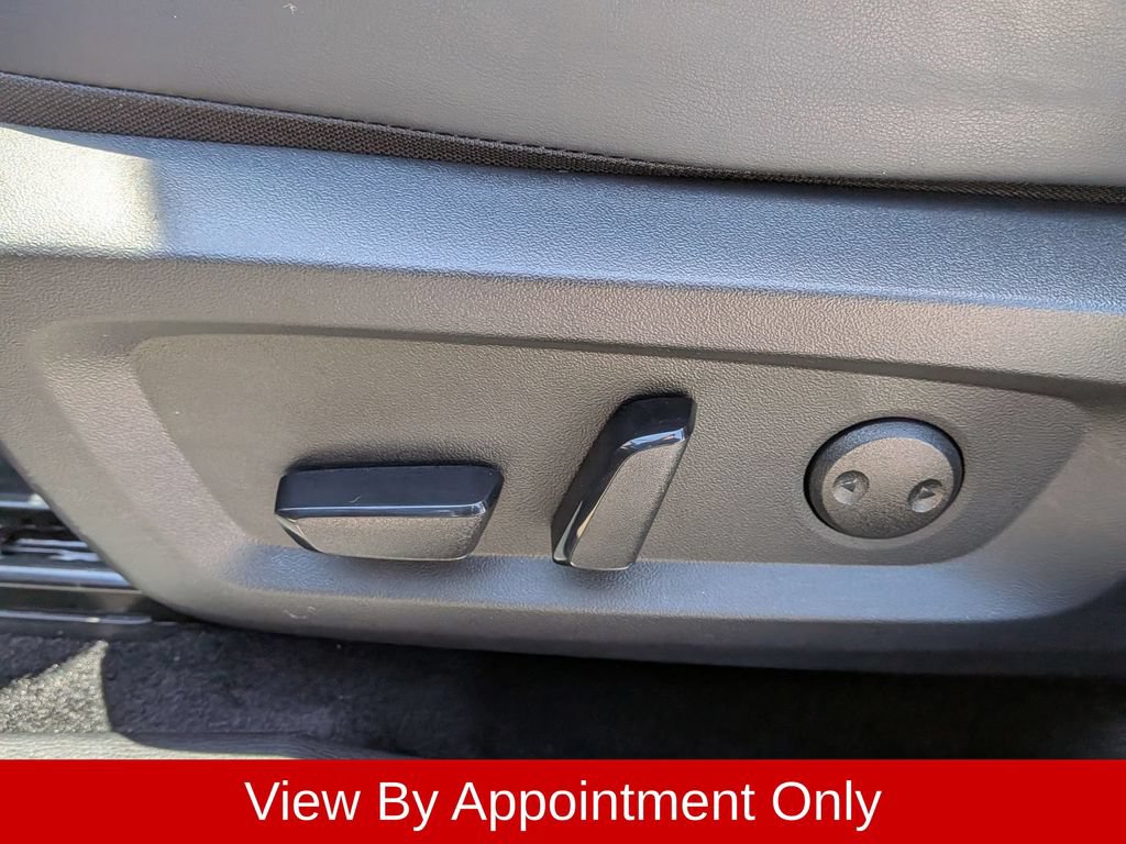 Used 2025 Mitsubishi Outlander SE AWD/4WD image 14
