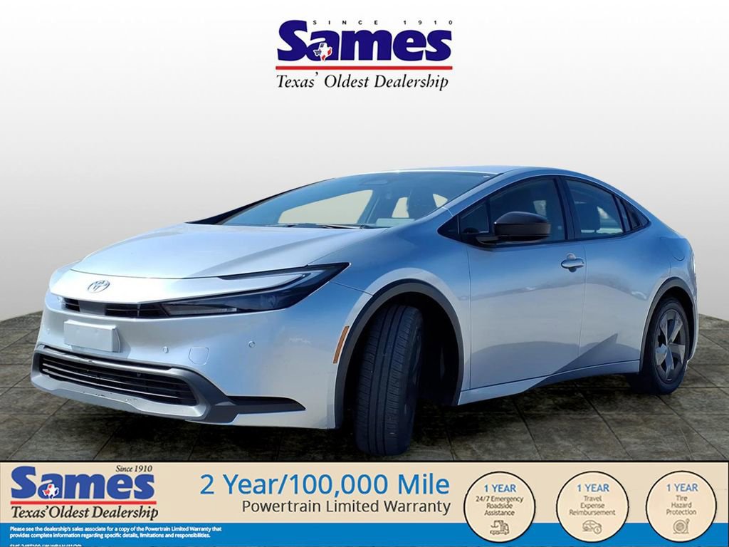 Used 2024 Toyota Prius LE image 3
