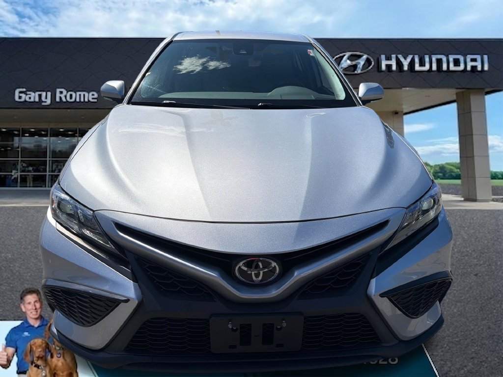 Used 2023 Toyota Camry SE AWD/4WD image 10