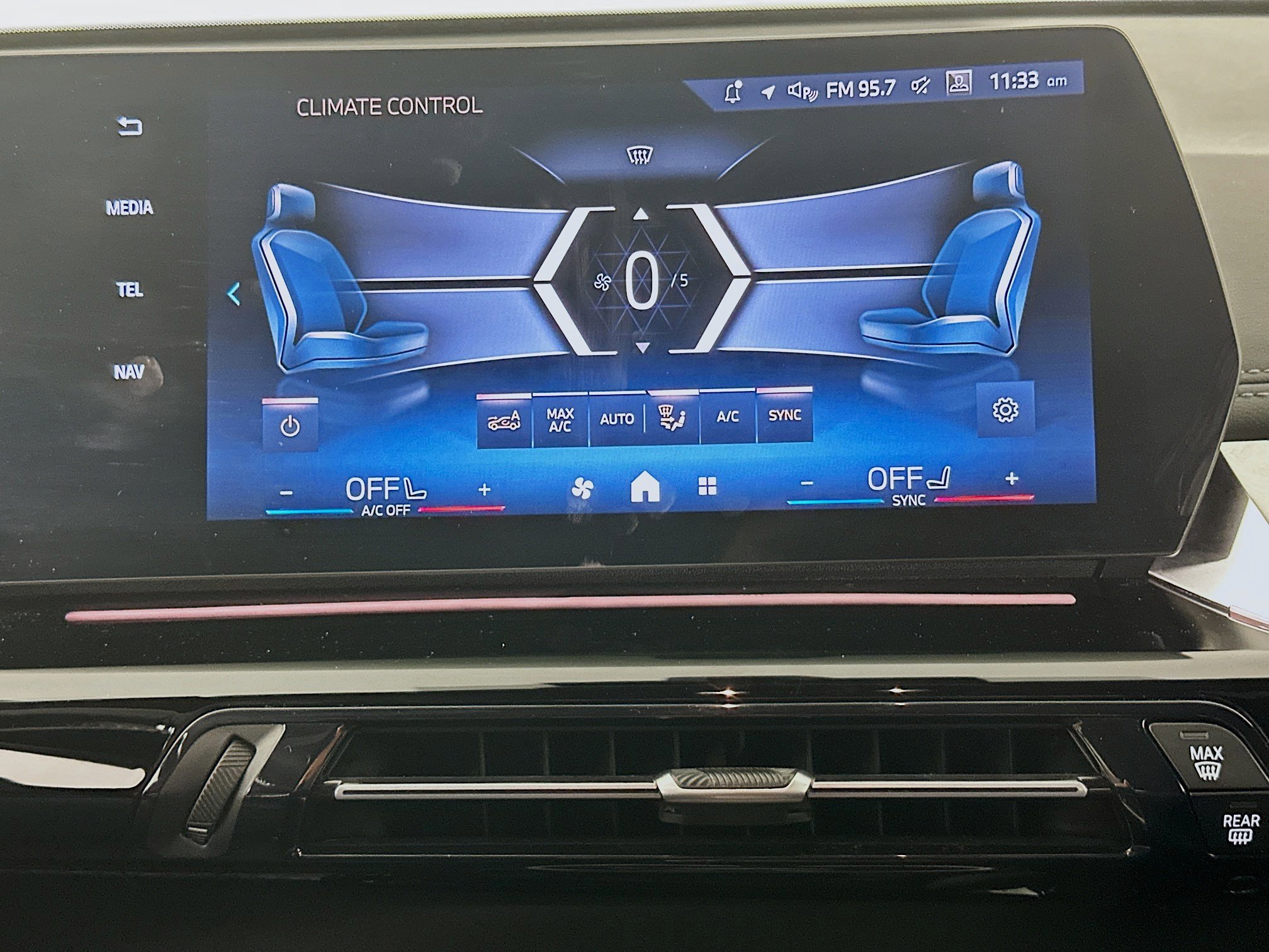 Used 2025 BMW X1 xDrive28i image 23