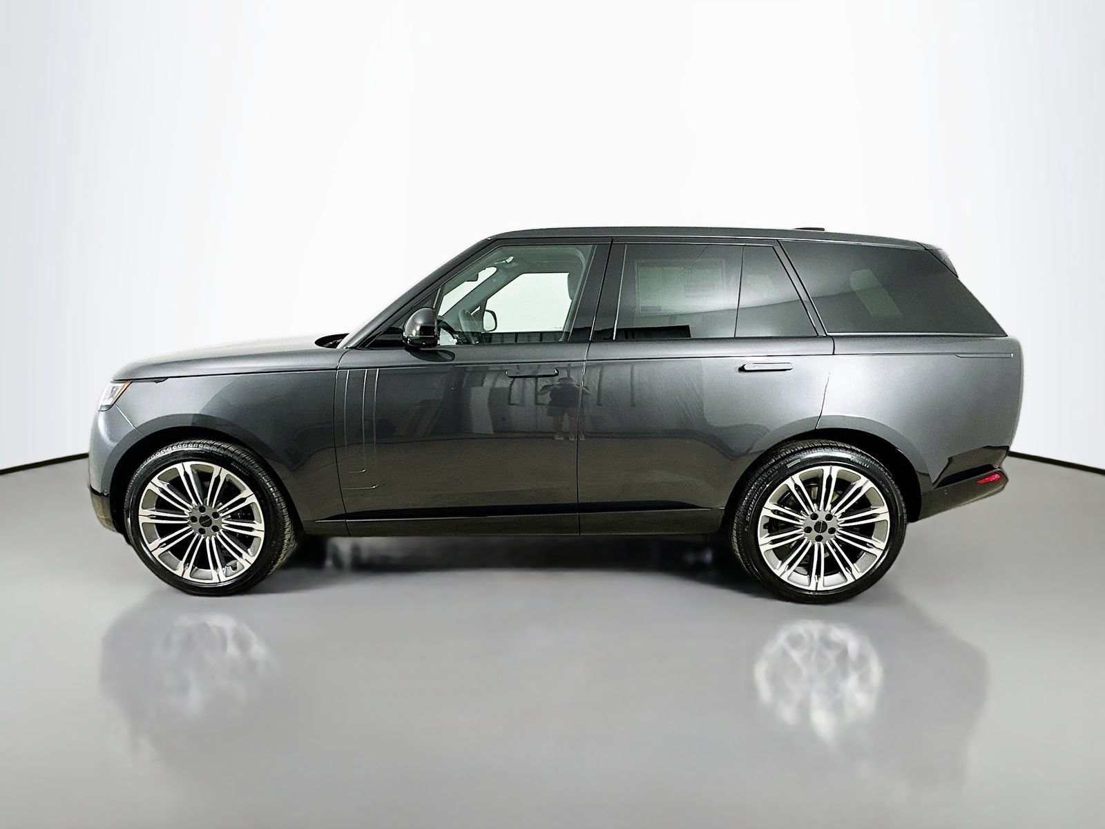New 2026 Land Rover Range Rover SE AWD/4WD image 8