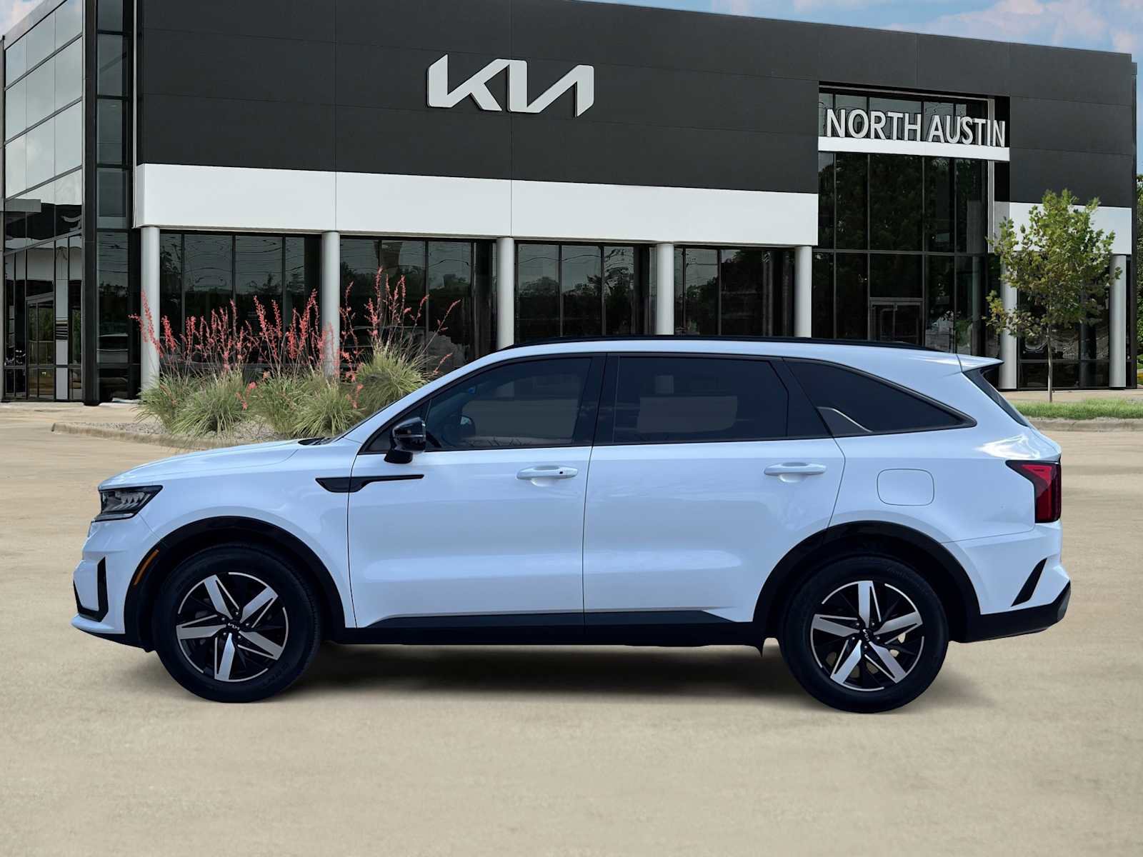 Certified 2023 Kia Sorento S image 6