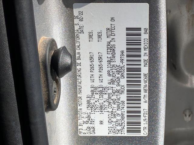 Used 2022 Toyota Tacoma TRD Sport image 24