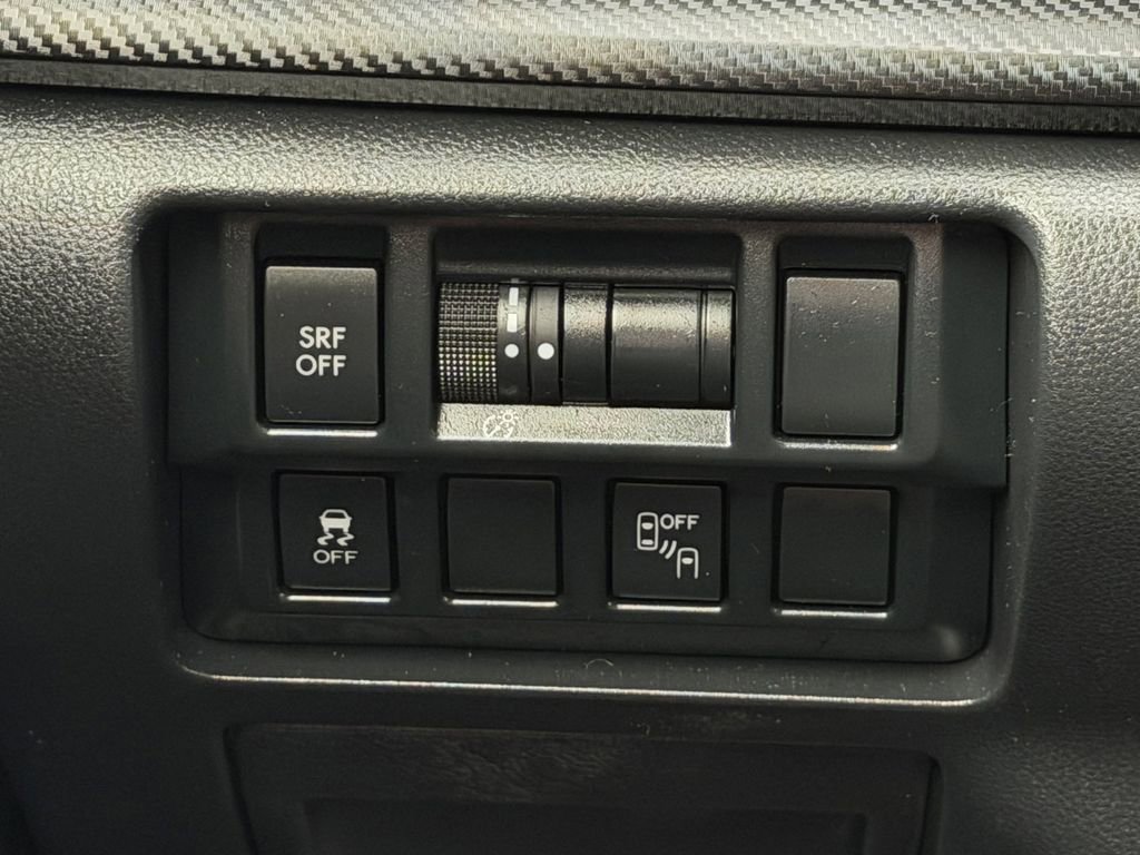 Used 2018 Subaru Crosstrek 2.0i Premium w/ Eyesight System image 20