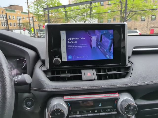Used 2025 Toyota RAV4 XLE FWD image 21