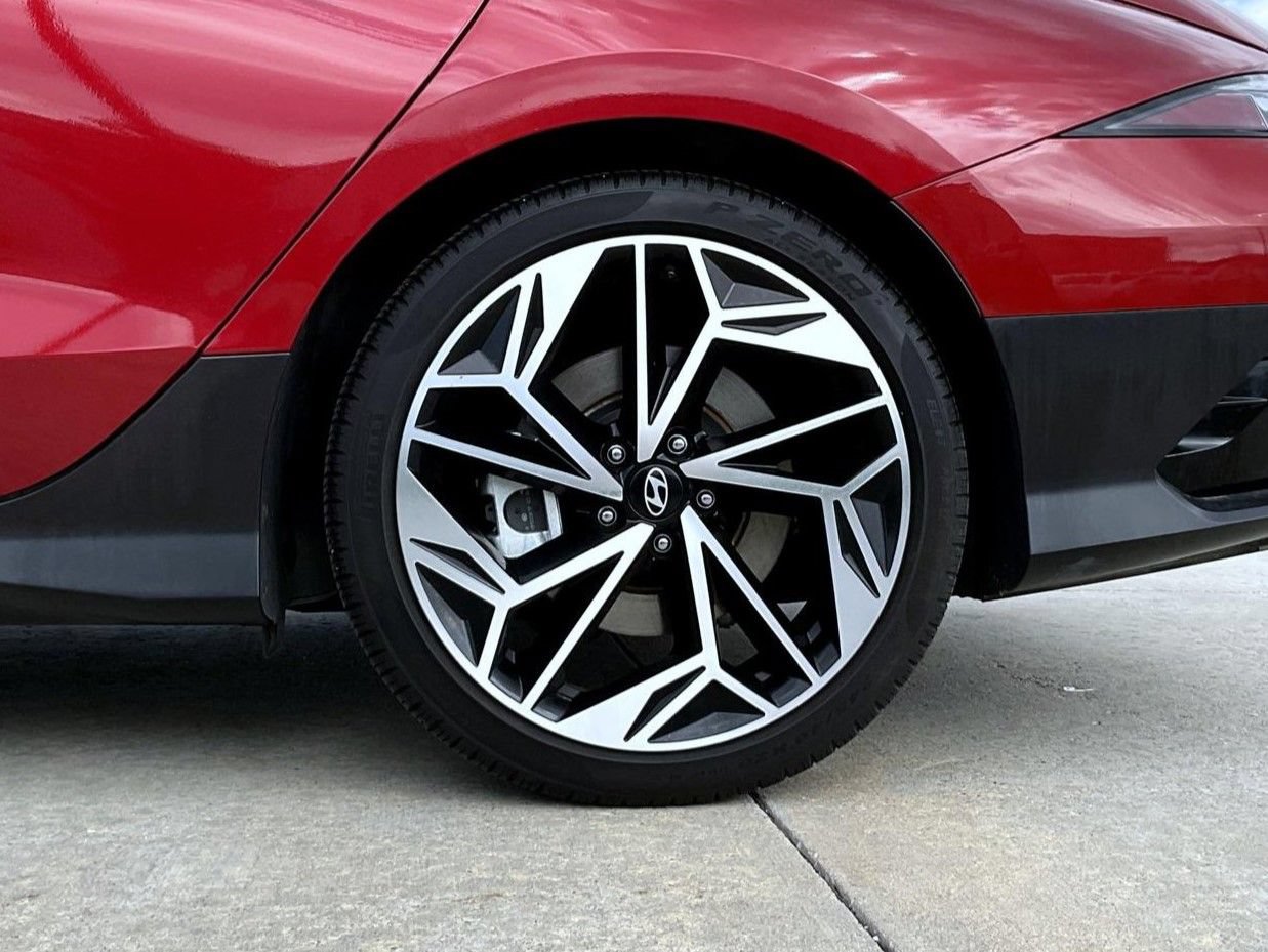 Certified 2023 Hyundai Ioniq 6 SEL AWD/4WD image 23