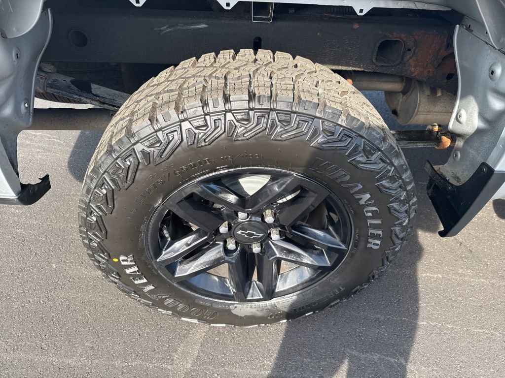 Used 2020 Chevrolet Silverado 1500 LT Trail Boss image 12