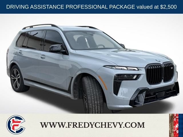 Used 2025 BMW X7 M60i AWD/4WD image 3