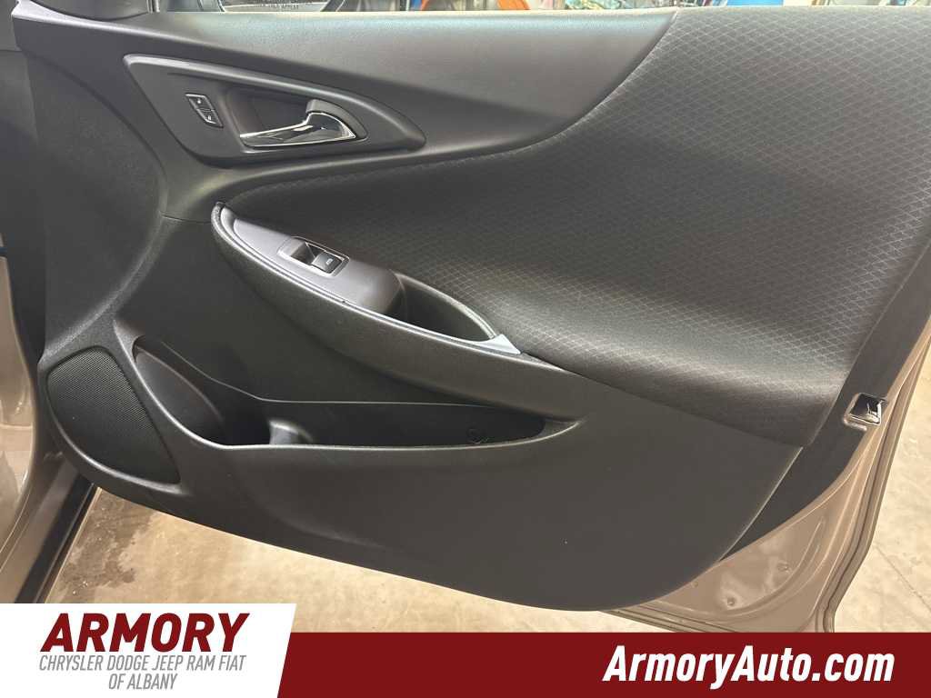 Used 2023 Chevrolet Malibu LT image 35