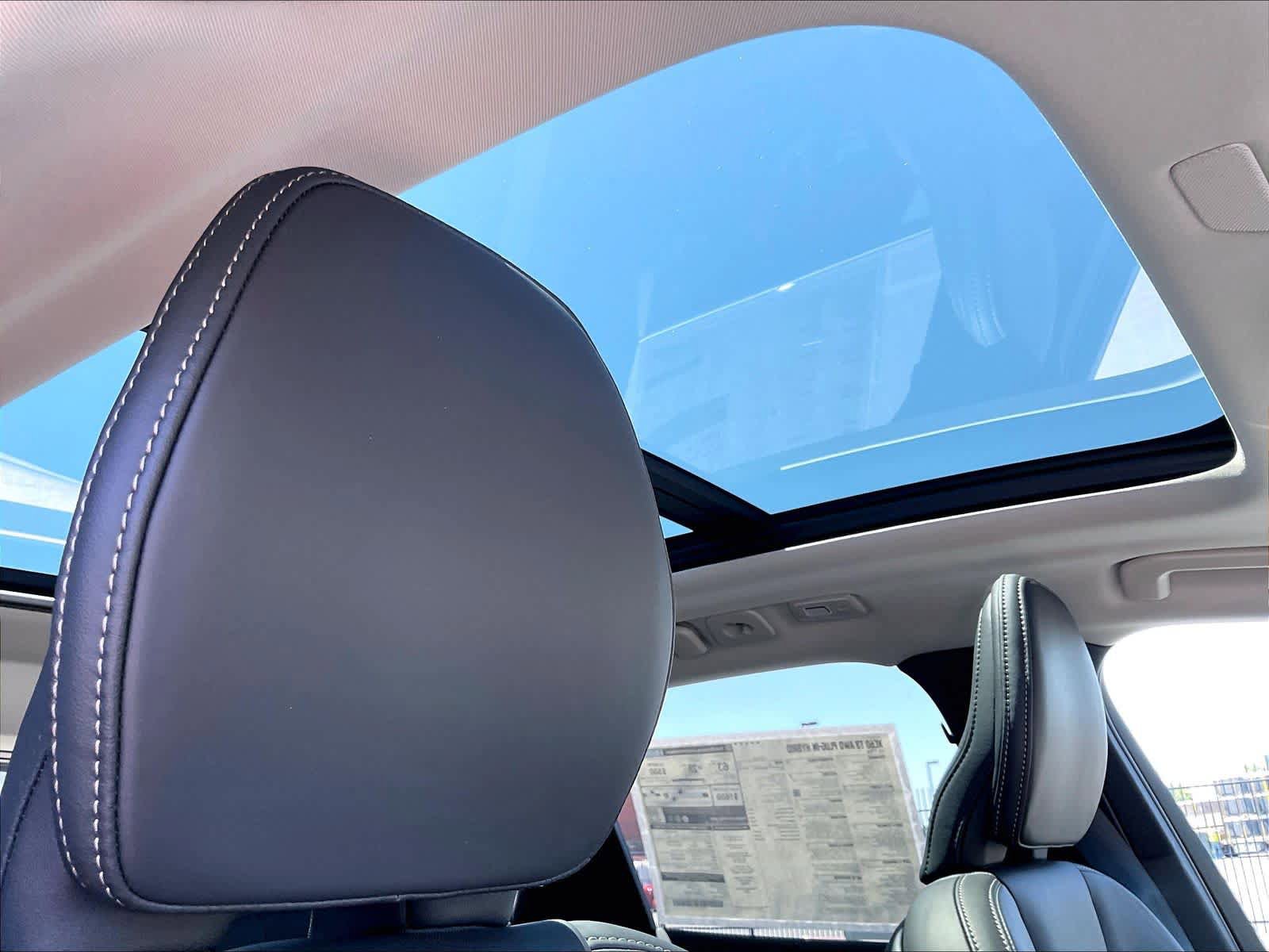New 2026 Volvo XC60 T8 Ultra w/ Climate Package AWD/4WD image 29