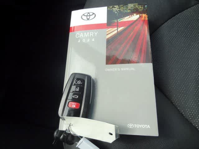 Used 2024 Toyota Camry XSE FWD image 34