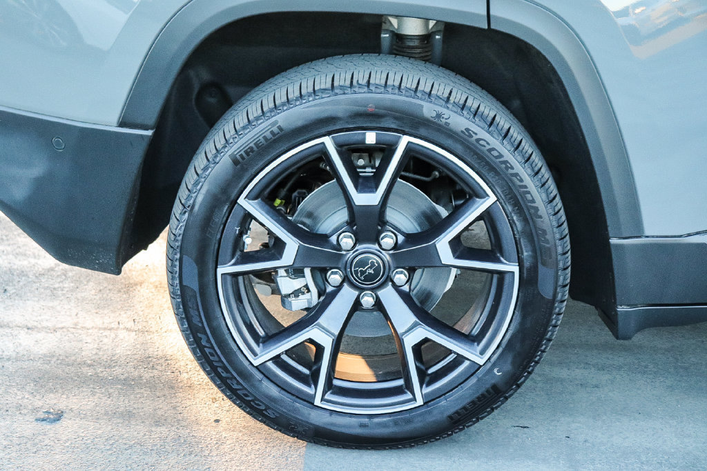 New 2026 Jeep Cherokee Overland AWD/4WD image 12