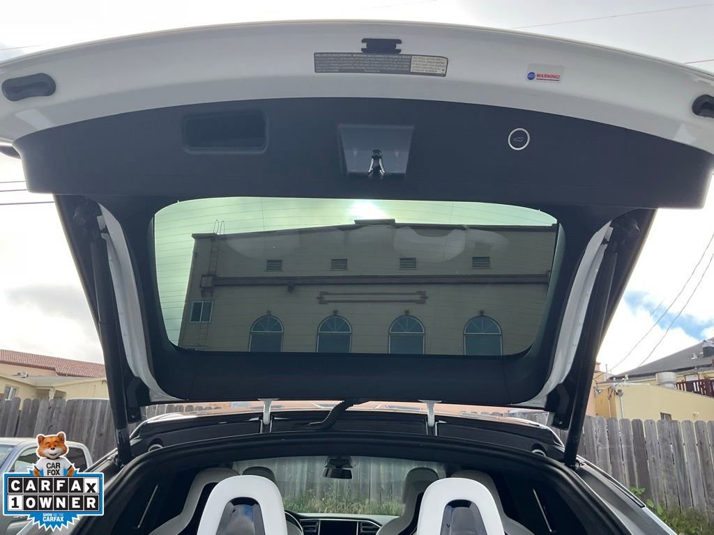 Used 2017 Tesla Model X 90D image 10