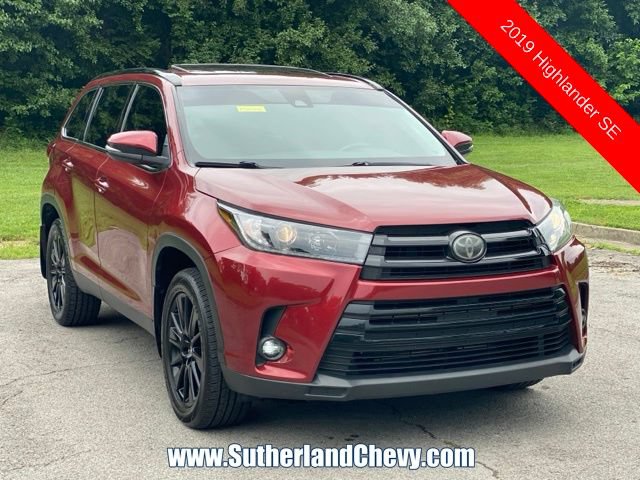 Used 2019 Toyota Highlander SE