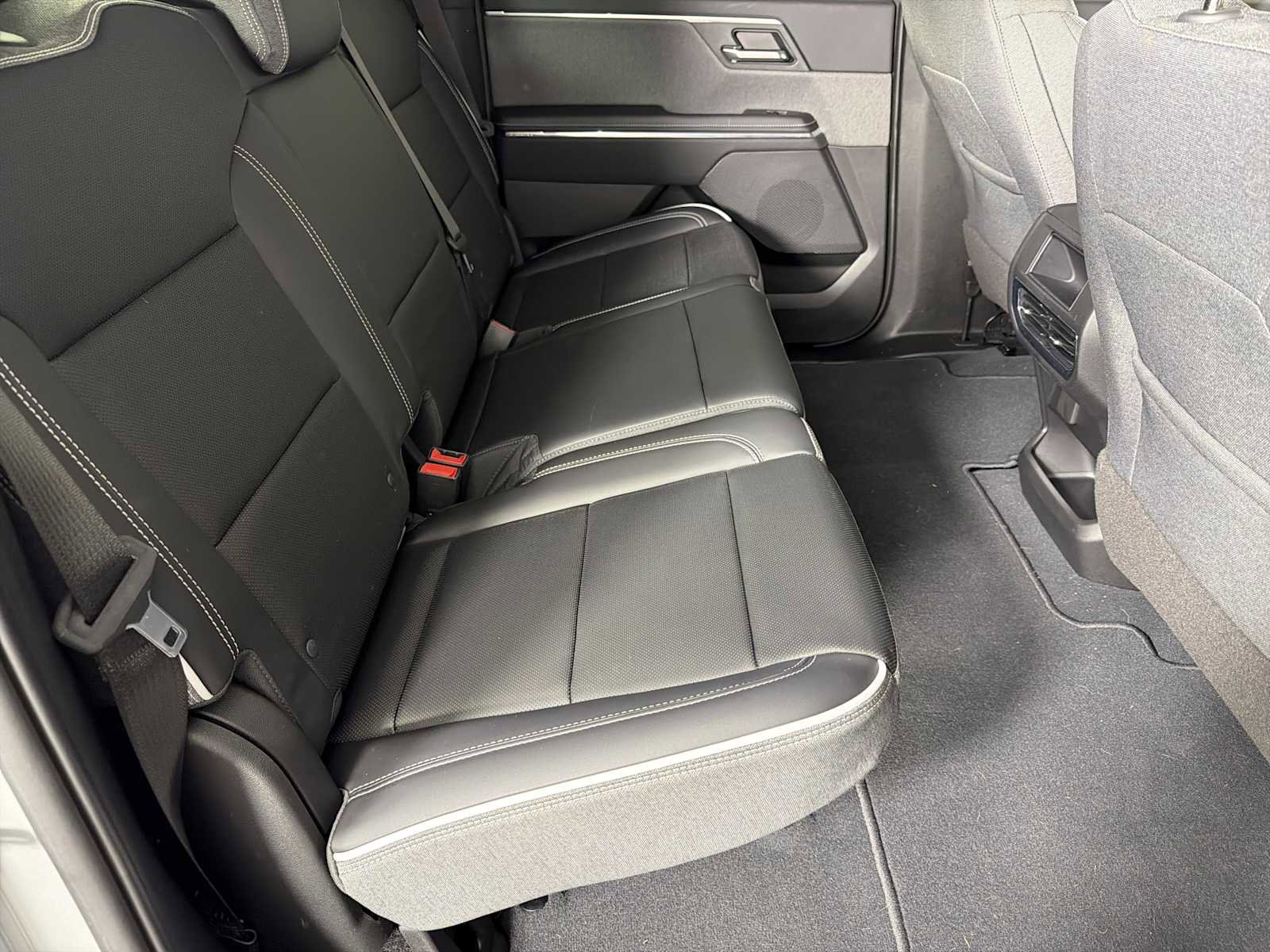 Used 2026 GMC Sierra EV Elevation AWD/4WD image 13