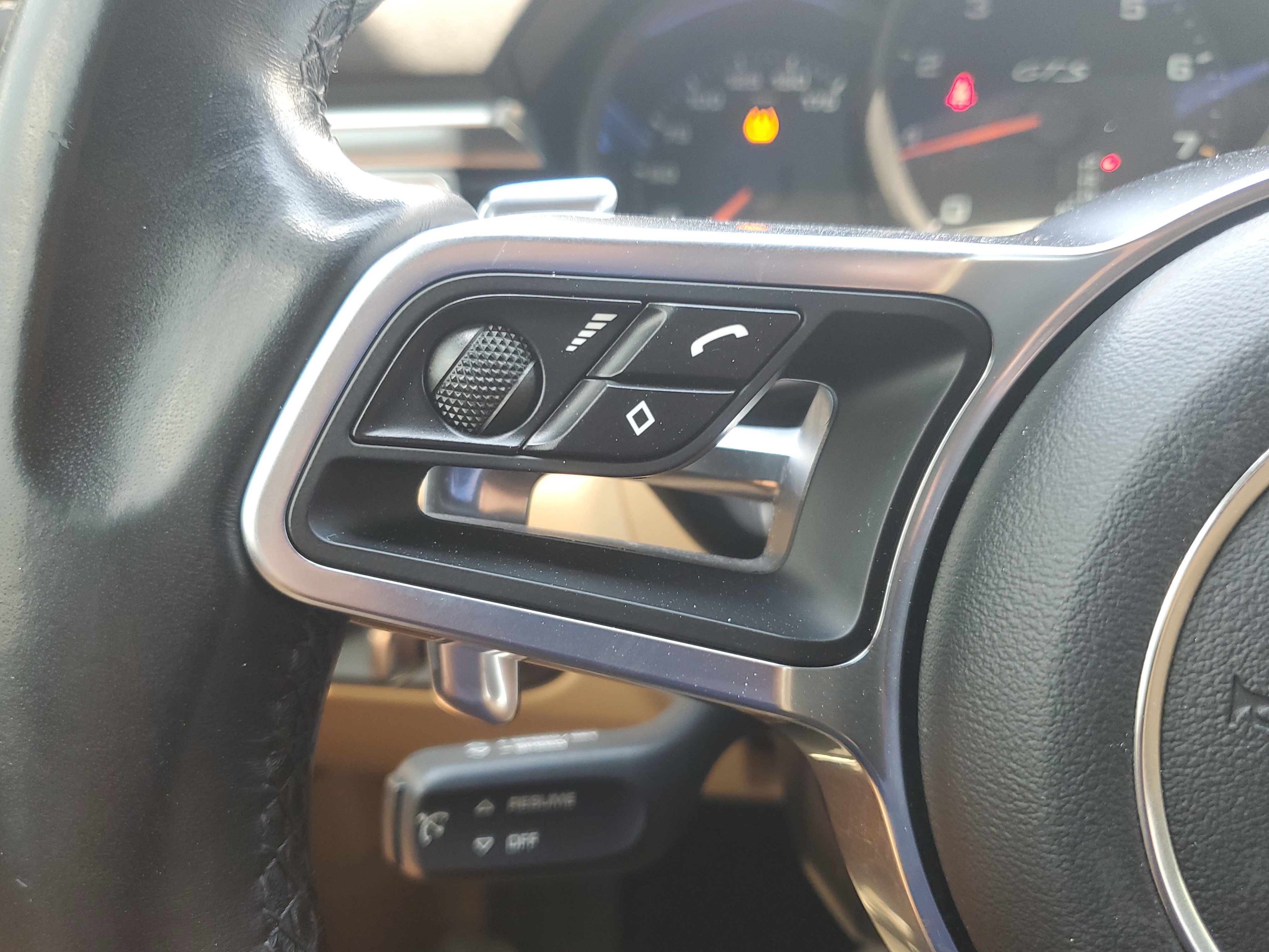 Used 2017 Porsche Macan GTS AWD/4WD image 16