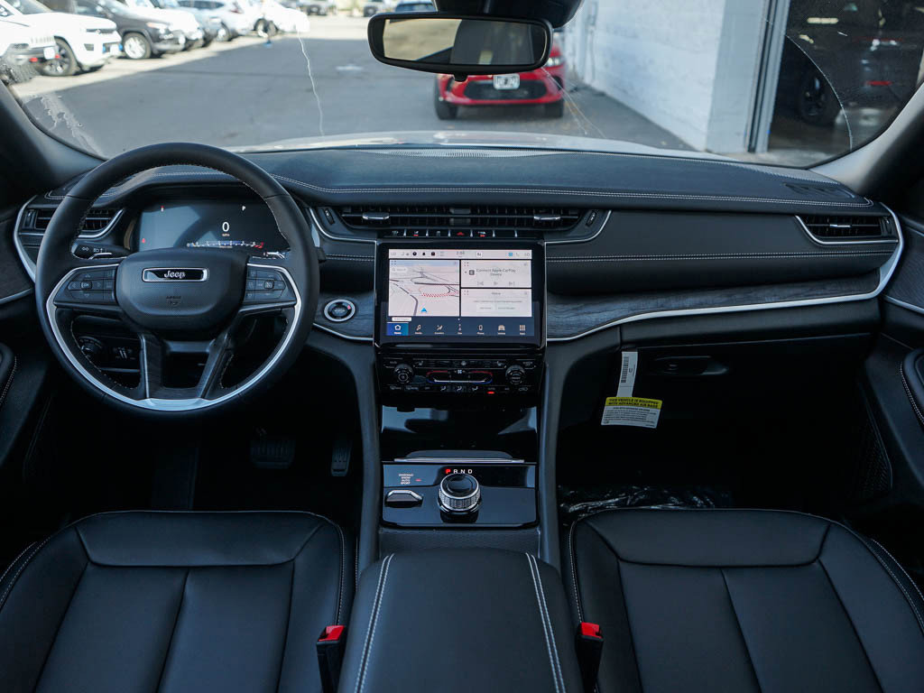 New 2025 Jeep Grand Cherokee L Limited w/ Trailer Tow Package image 14