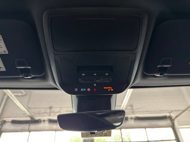 New 2026 Chevrolet Equinox ACTIV w/ Convenience Package III AWD/4WD image 24