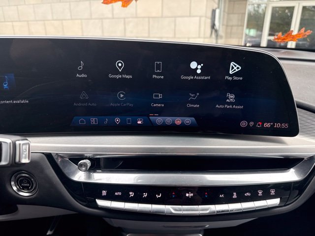 Certified 2024 Cadillac Lyriq Luxury AWD/4WD image 24